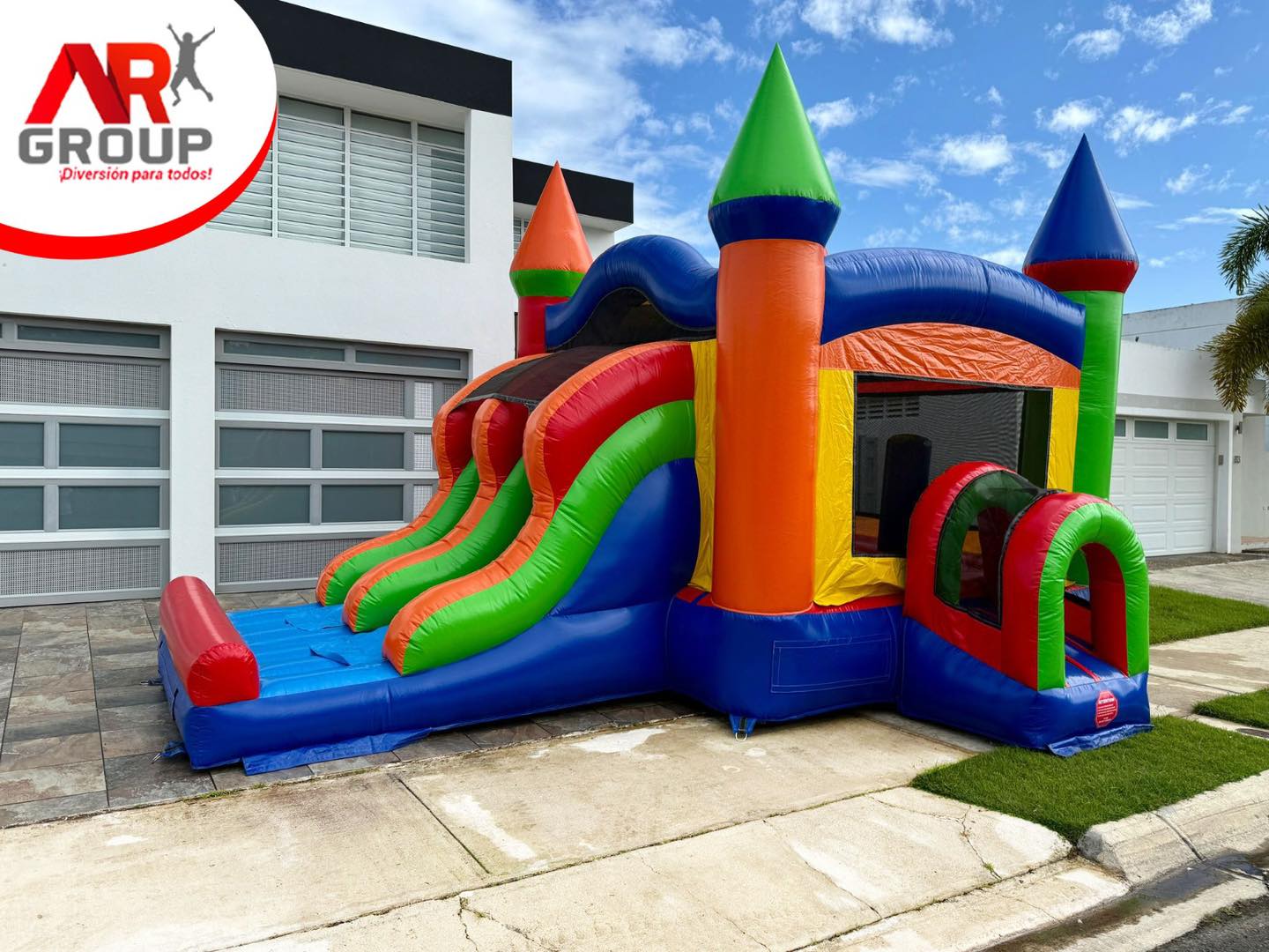 Castillo con chorrera multicolor