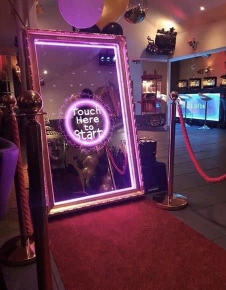 Mirror Booth